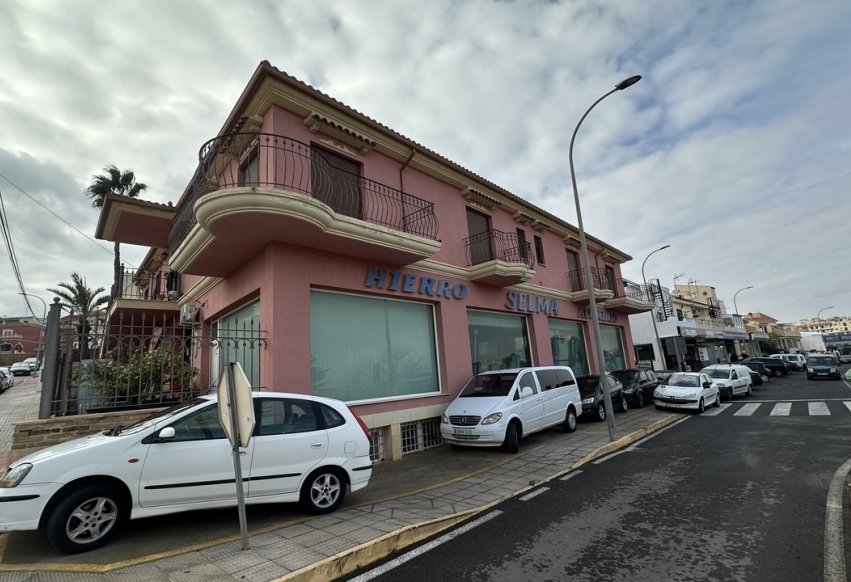 Revente - Local comercial - San Miguel de Salinas