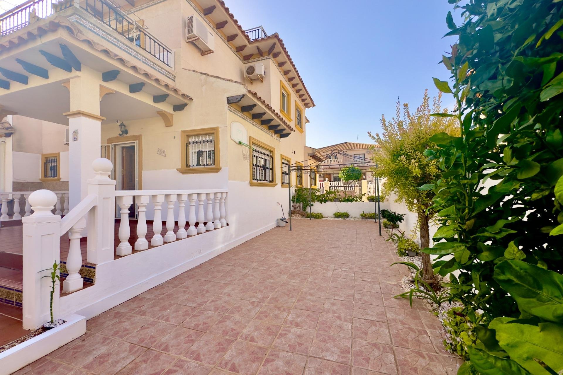 Revente - Villa - Orihuela Costa - Cabo Roig