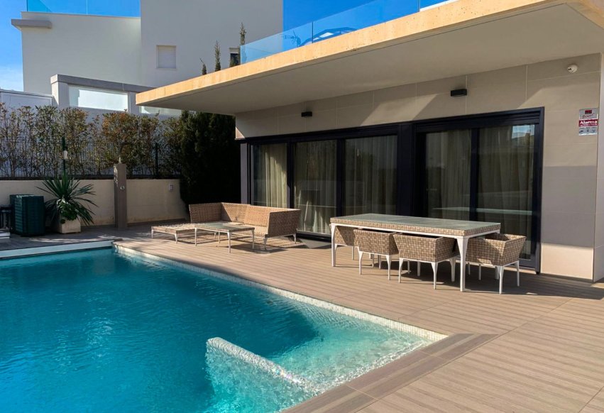 Revente - Villa - Orihuela Costa - Campoamor