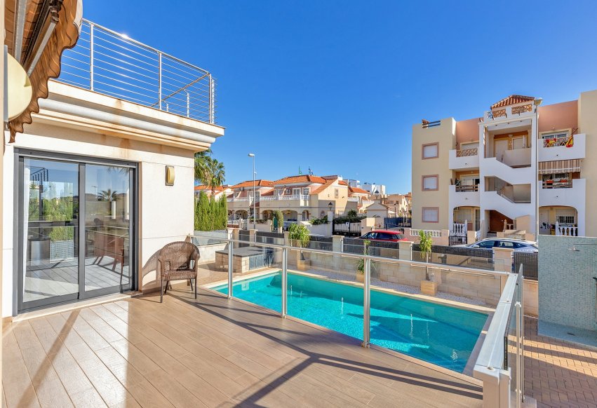 Revente - Villa - Orihuela Costa - La Zenia