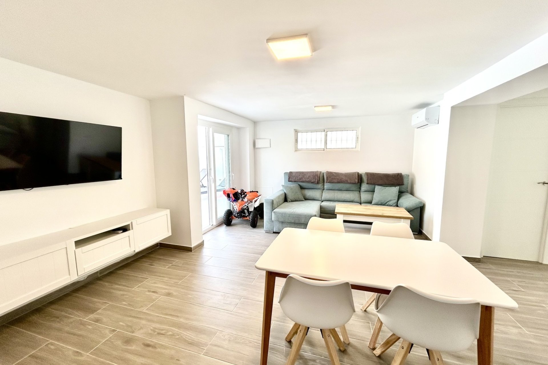 Revente - Villa - Orihuela Costa - Villamartín