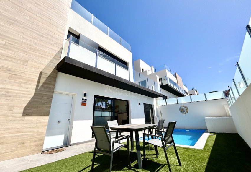 Revente - Villa - Orihuela Costa - Villamartín