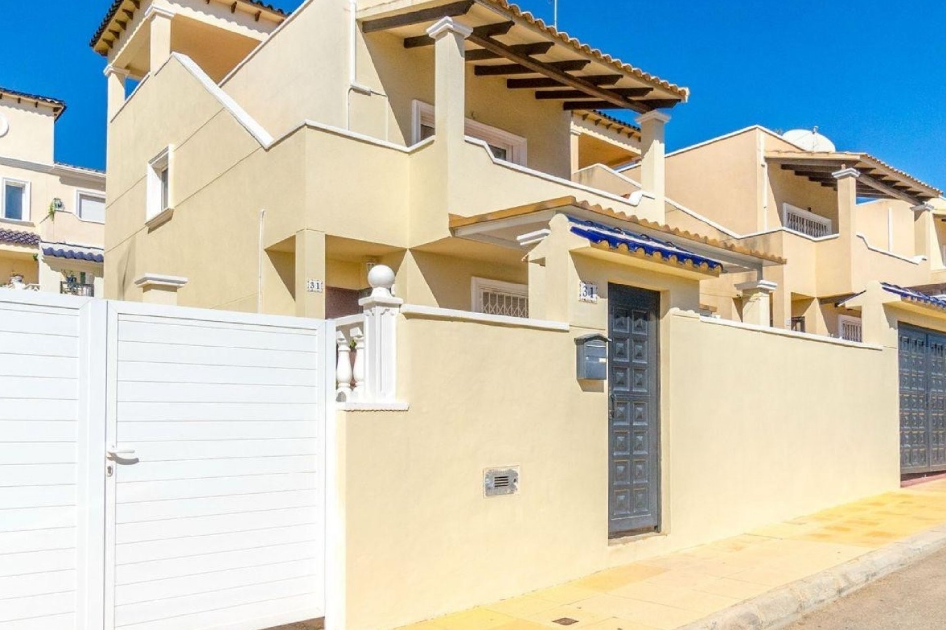 Revente - Villa - Orihuela Costa - Villamartín