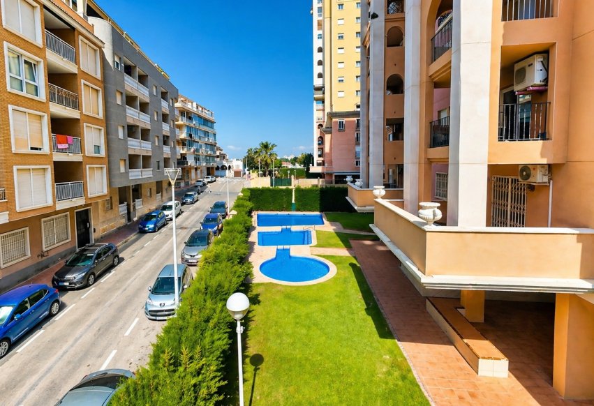 Videresalg - Apartment - Torrevieja - Playa de los locos