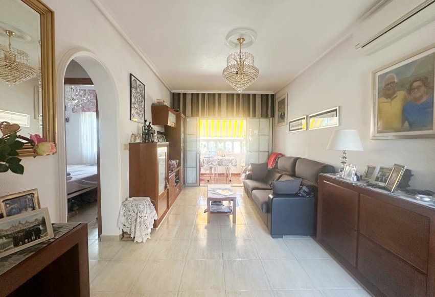 Videresalg - Bungalow - Torrevieja - Aguas Nuevas