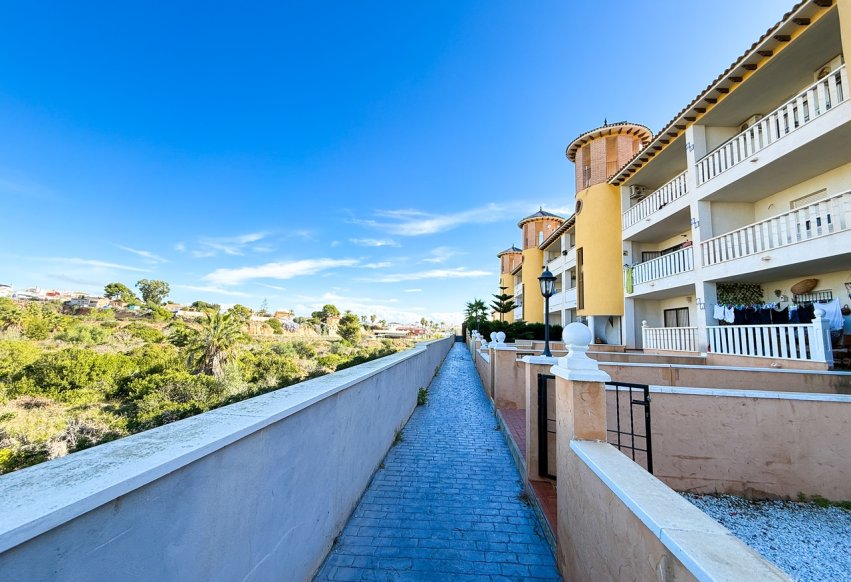 Videresalg - Leilighet / leilighet - Orihuela Costa - Cabo Roig