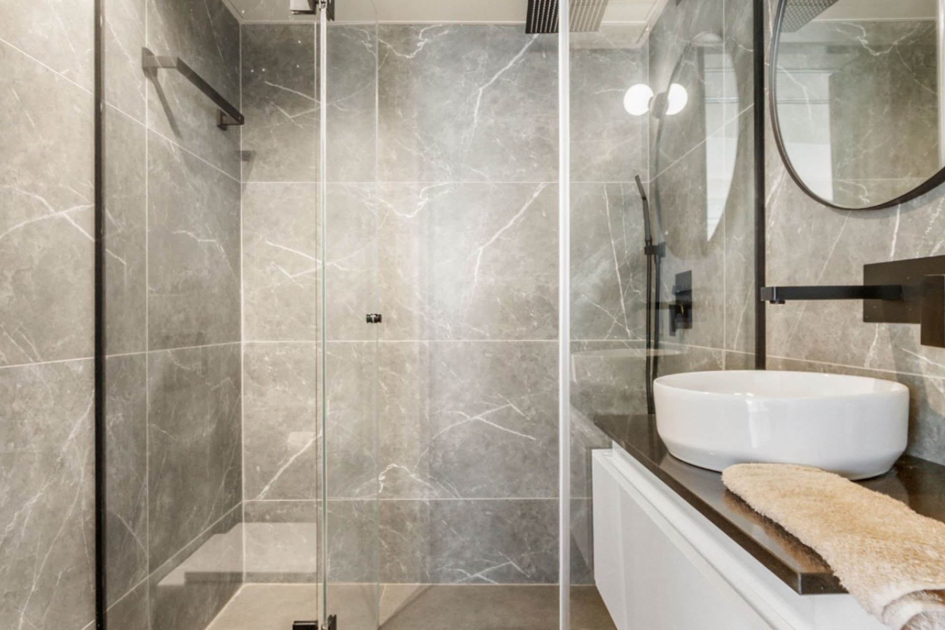 Videresalg - Leilighet / leilighet - Torrevieja