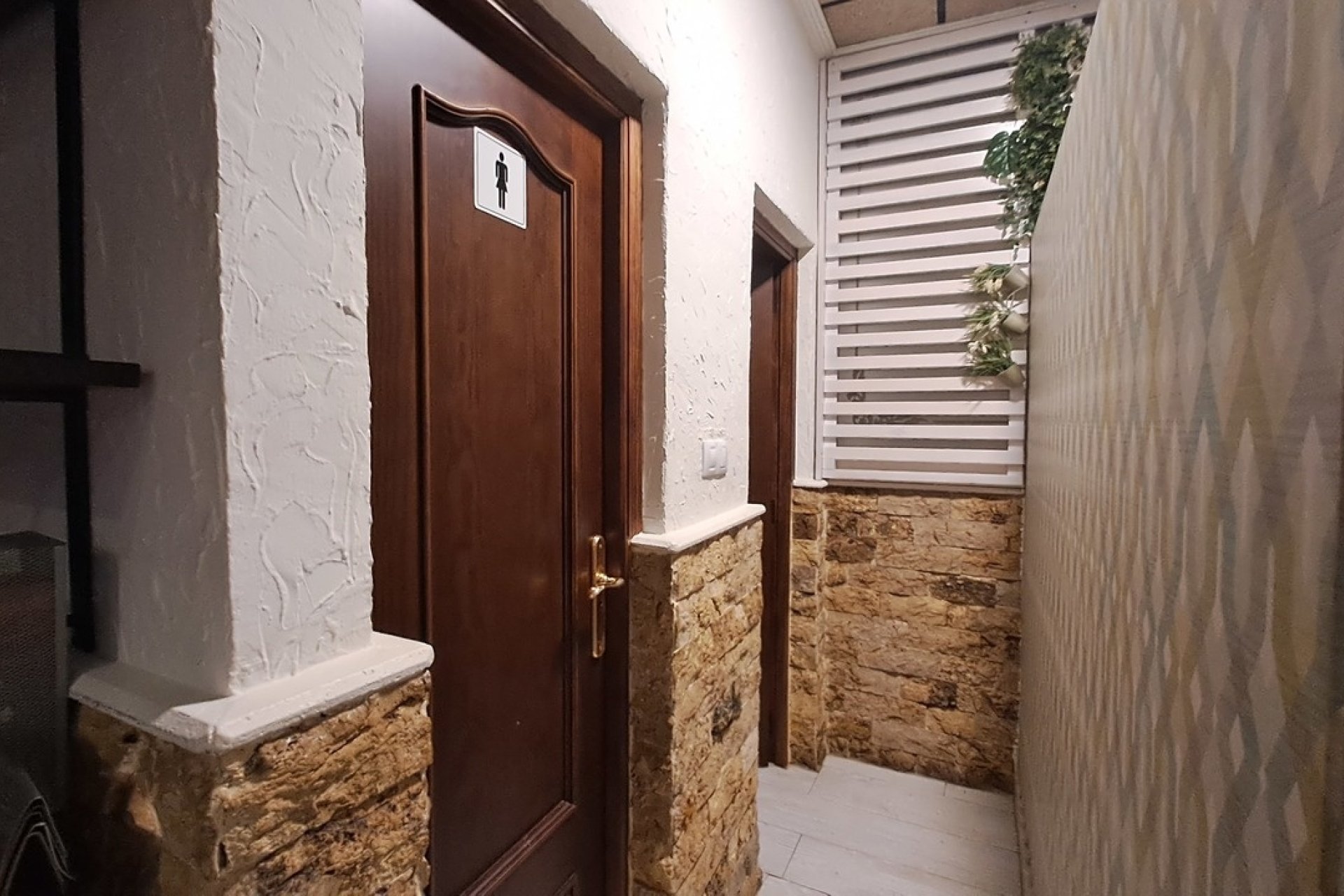 Videresalg - Local comercial - Benijofar