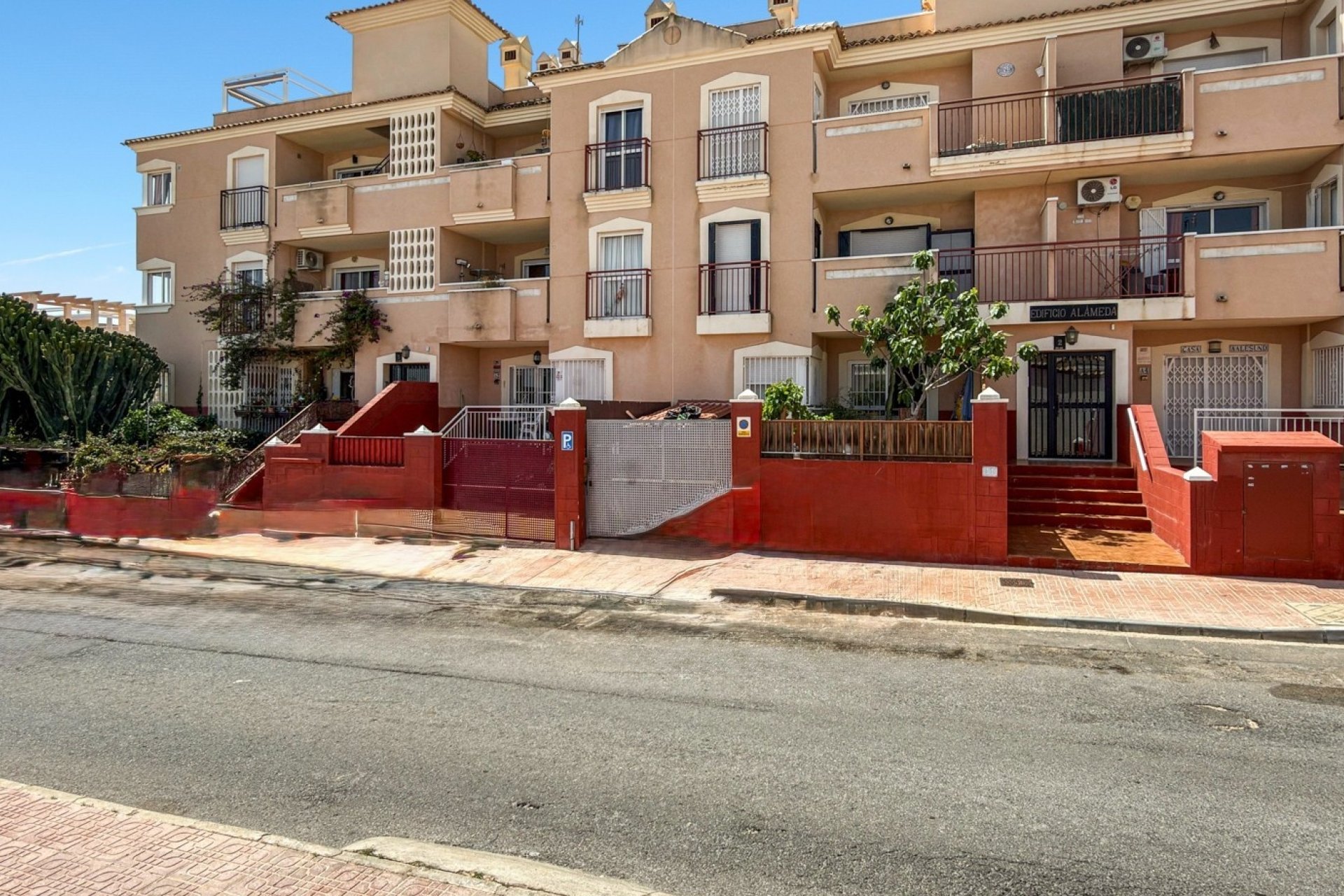 Videresalg - Tosidig - Orihuela Costa - La Florida