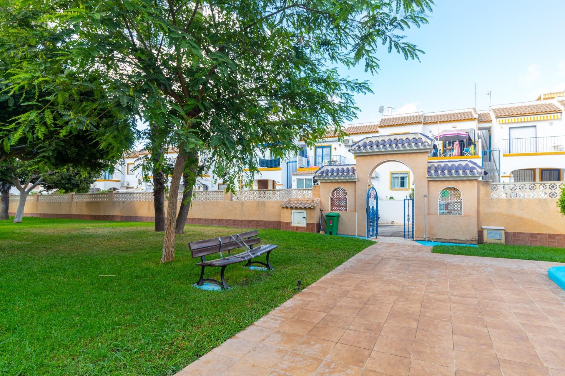 Videresalg - Tosidig - Orihuela Costa - La Florida