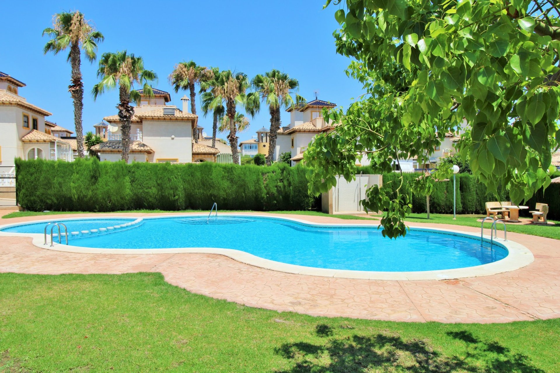 Videresalg - Tosidig - Orihuela Costa - La Zenia