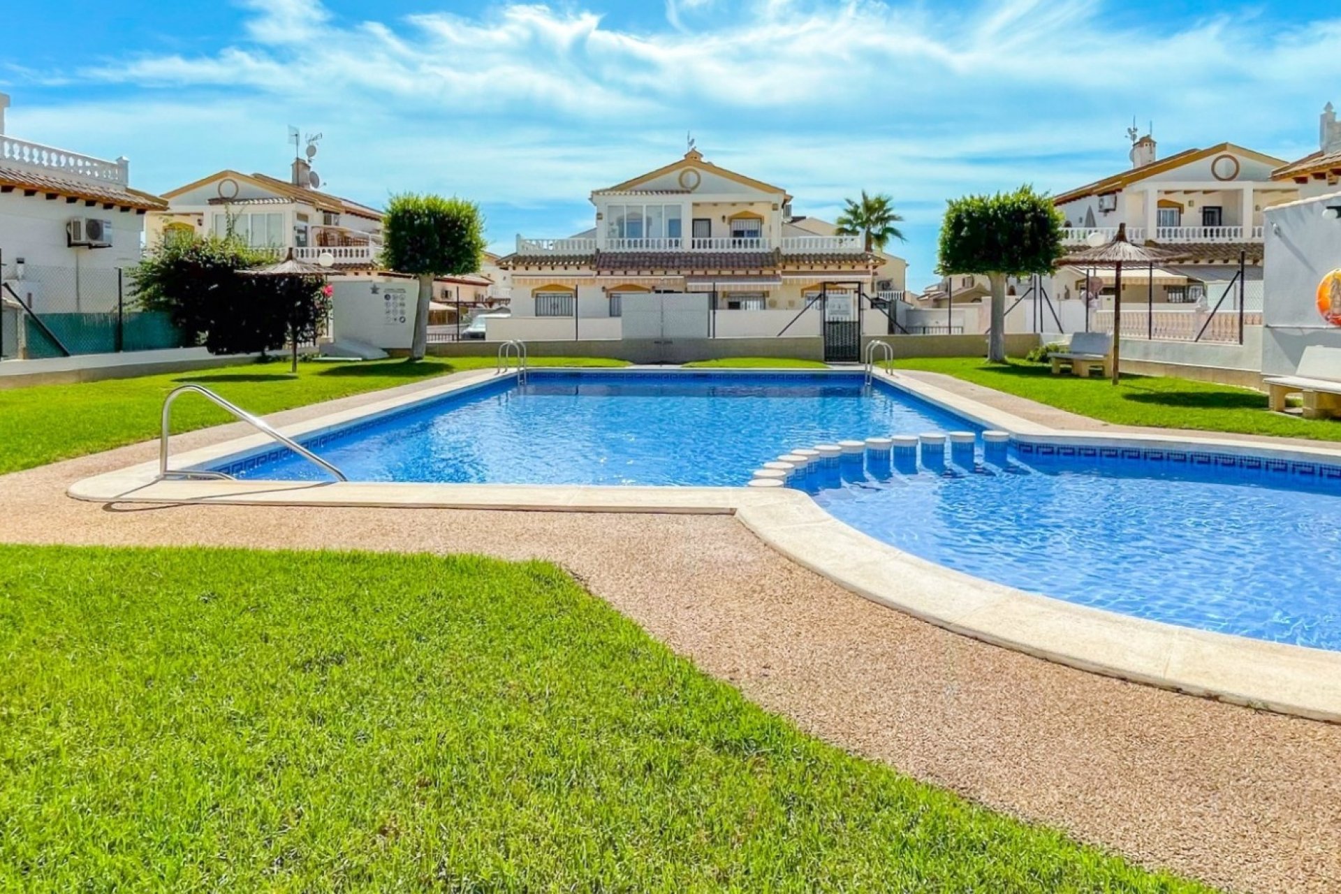 Videresalg - Tosidig - Orihuela Costa - Los Altos *