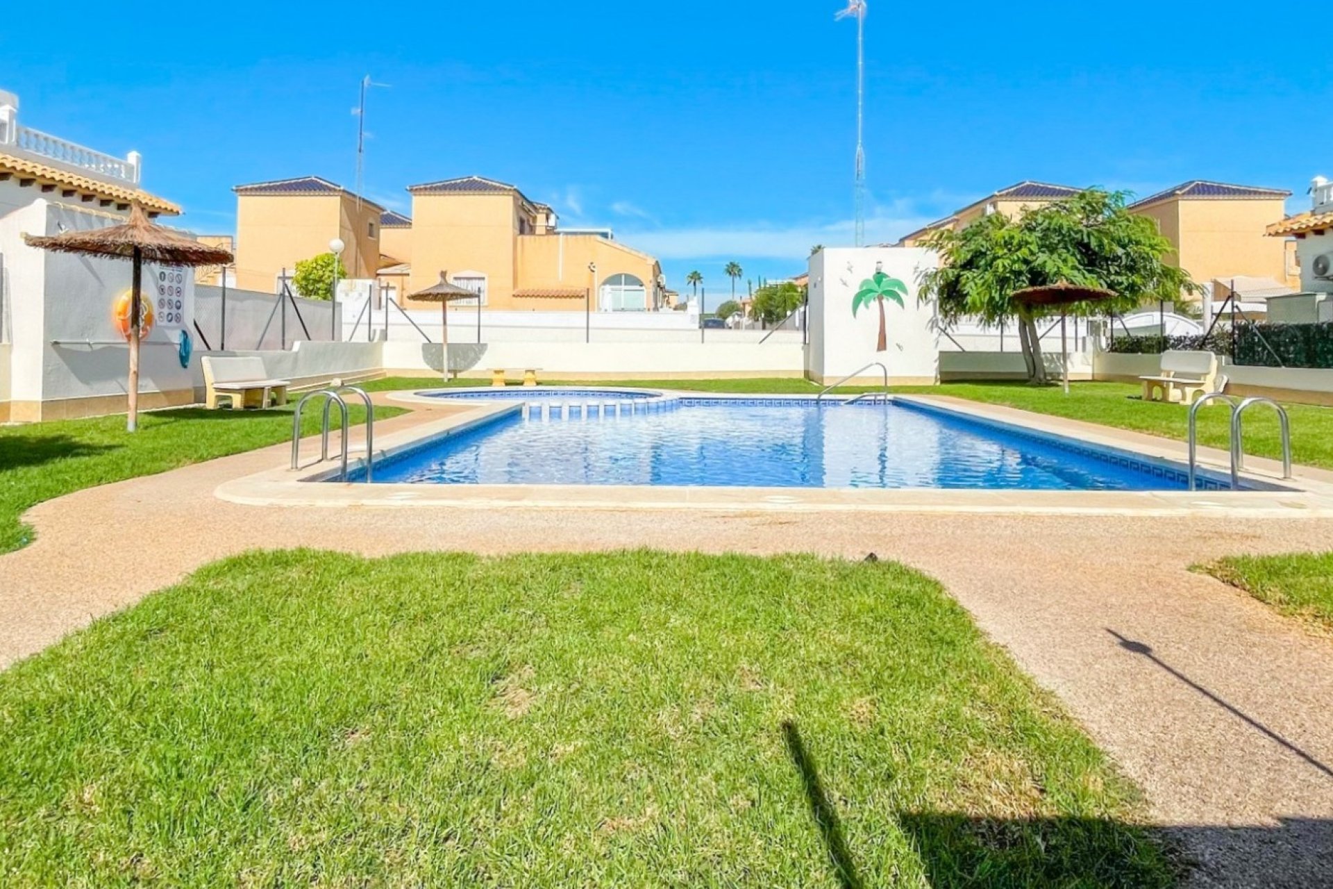 Videresalg - Tosidig - Orihuela Costa - Los Altos *