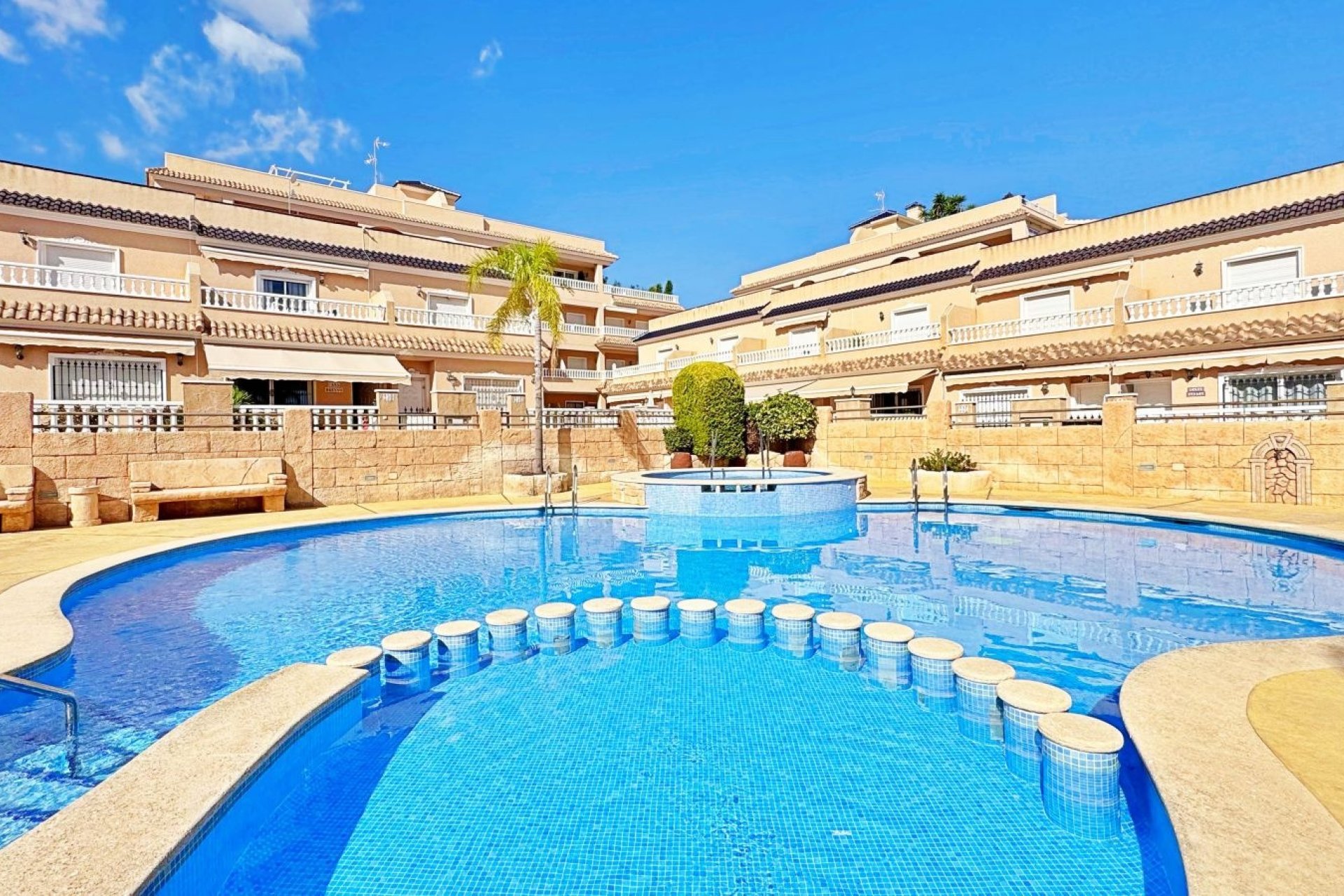 Videresalg - Tosidig - Orihuela Costa - Villamartín