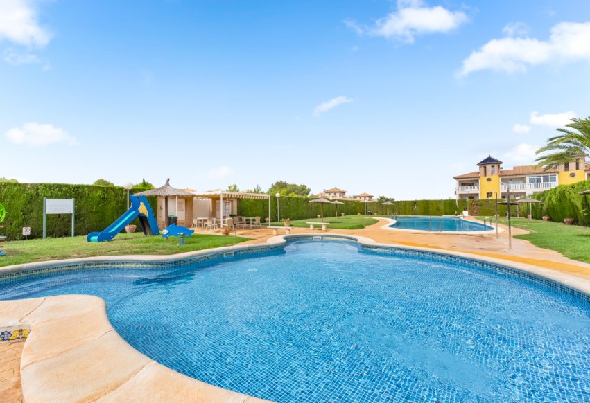 Videresalg - Tosidig - Orihuela Costa - Villamartín