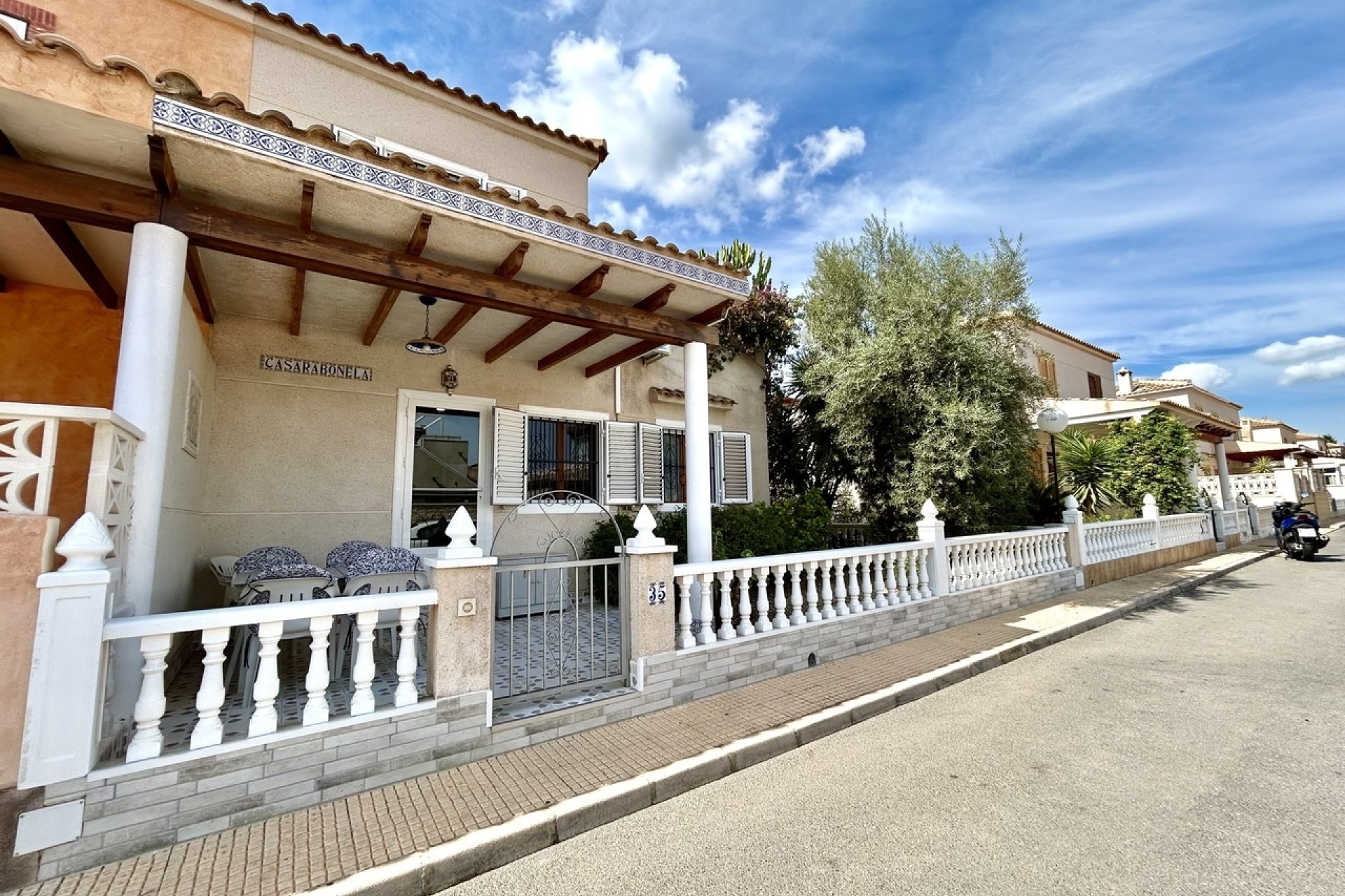 Videresalg - Tosidig - Orihuela Costa