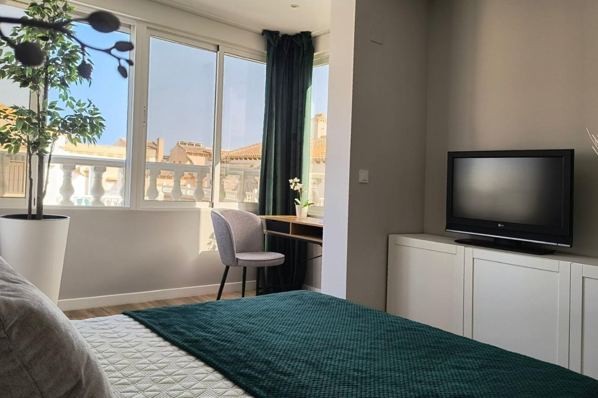 Videresalg - Tosidig - Orihuela - Urbanización Perla del Mar
