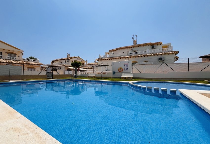 Videresalg - Tosidig - Torrevieja - Los Balcones - Los Altos 