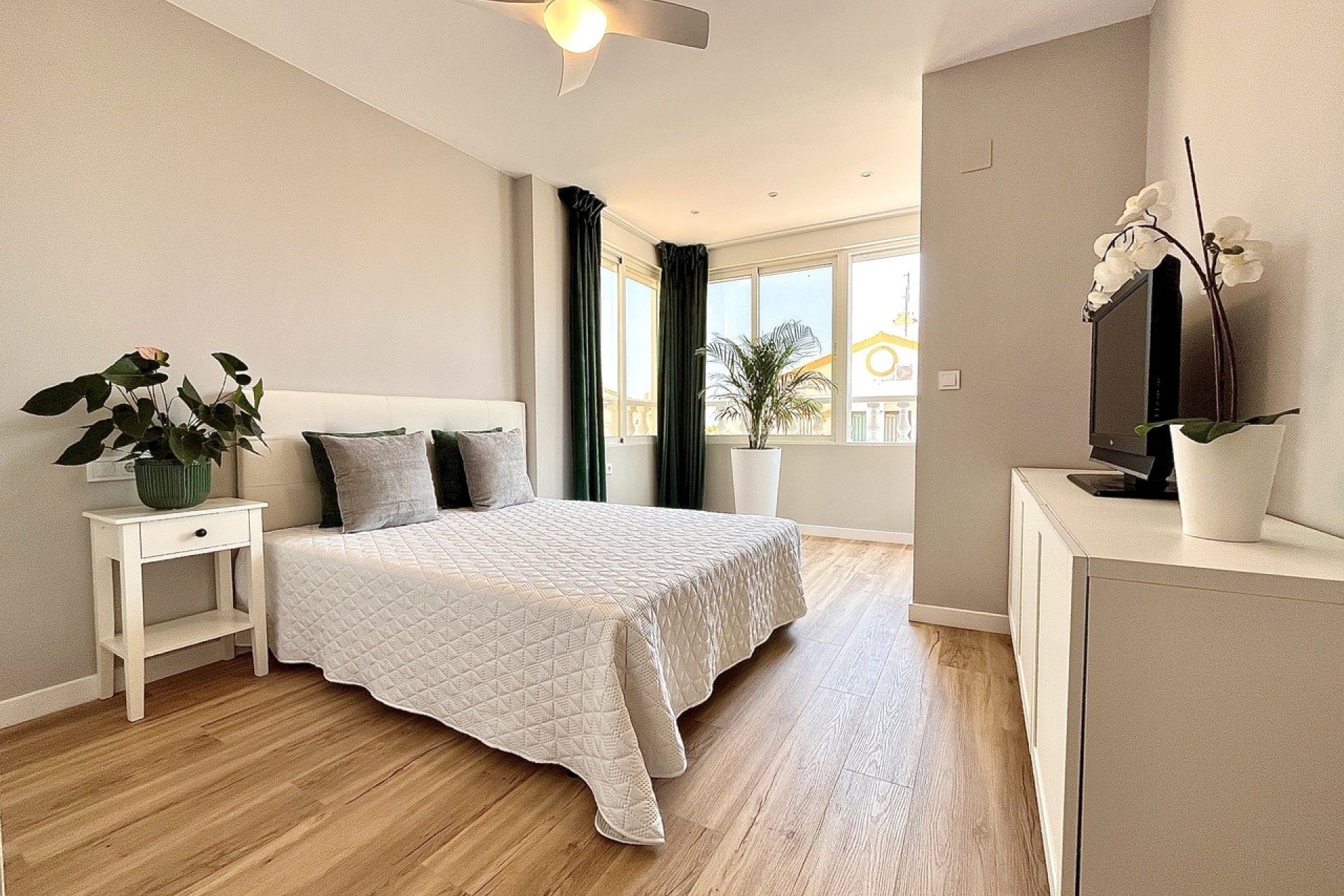 Videresalg - Tosidig - Torrevieja - Los Balcones - Los Altos 