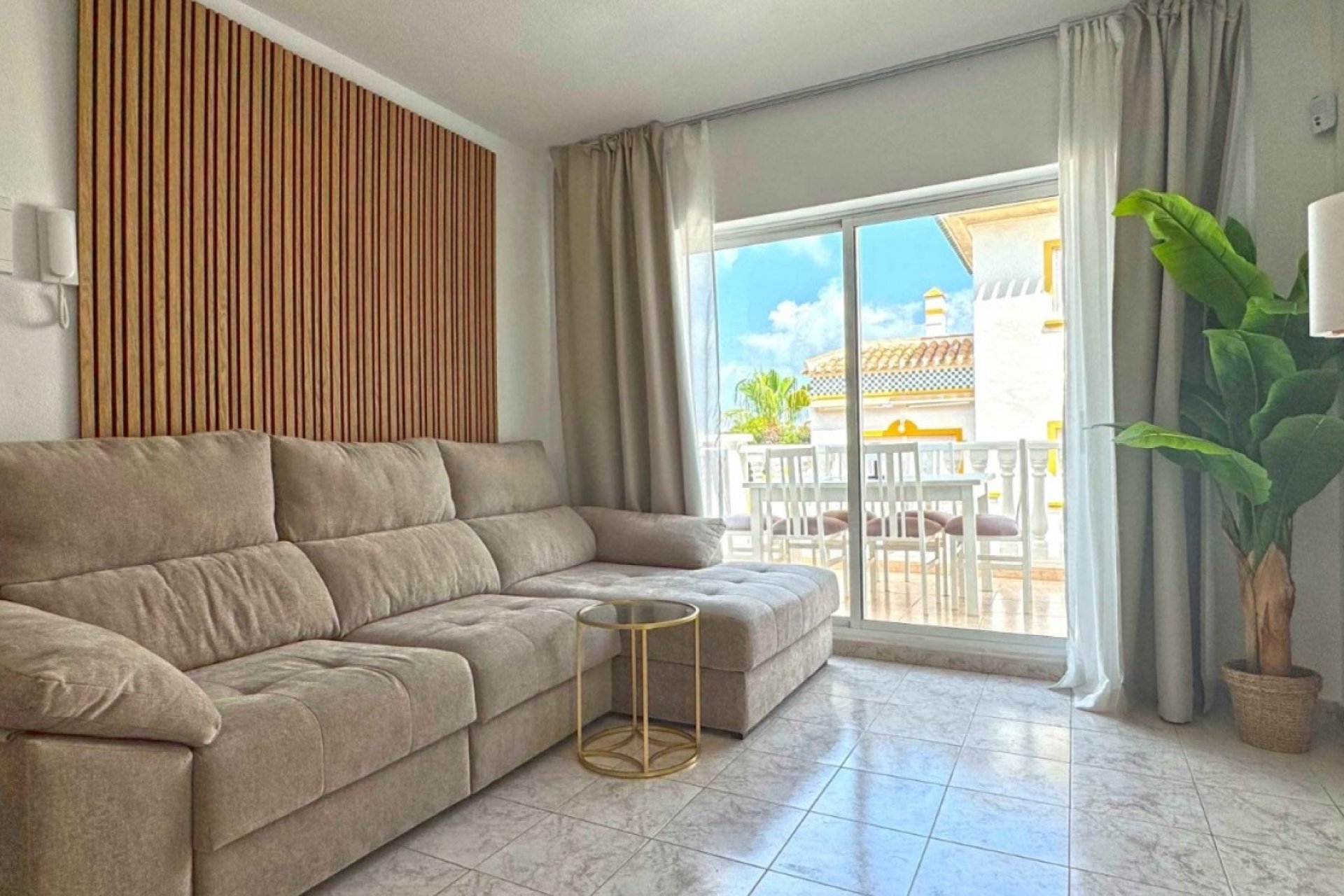 Videresalg - Tosidig - Torrevieja - Torrelamata - La Mata