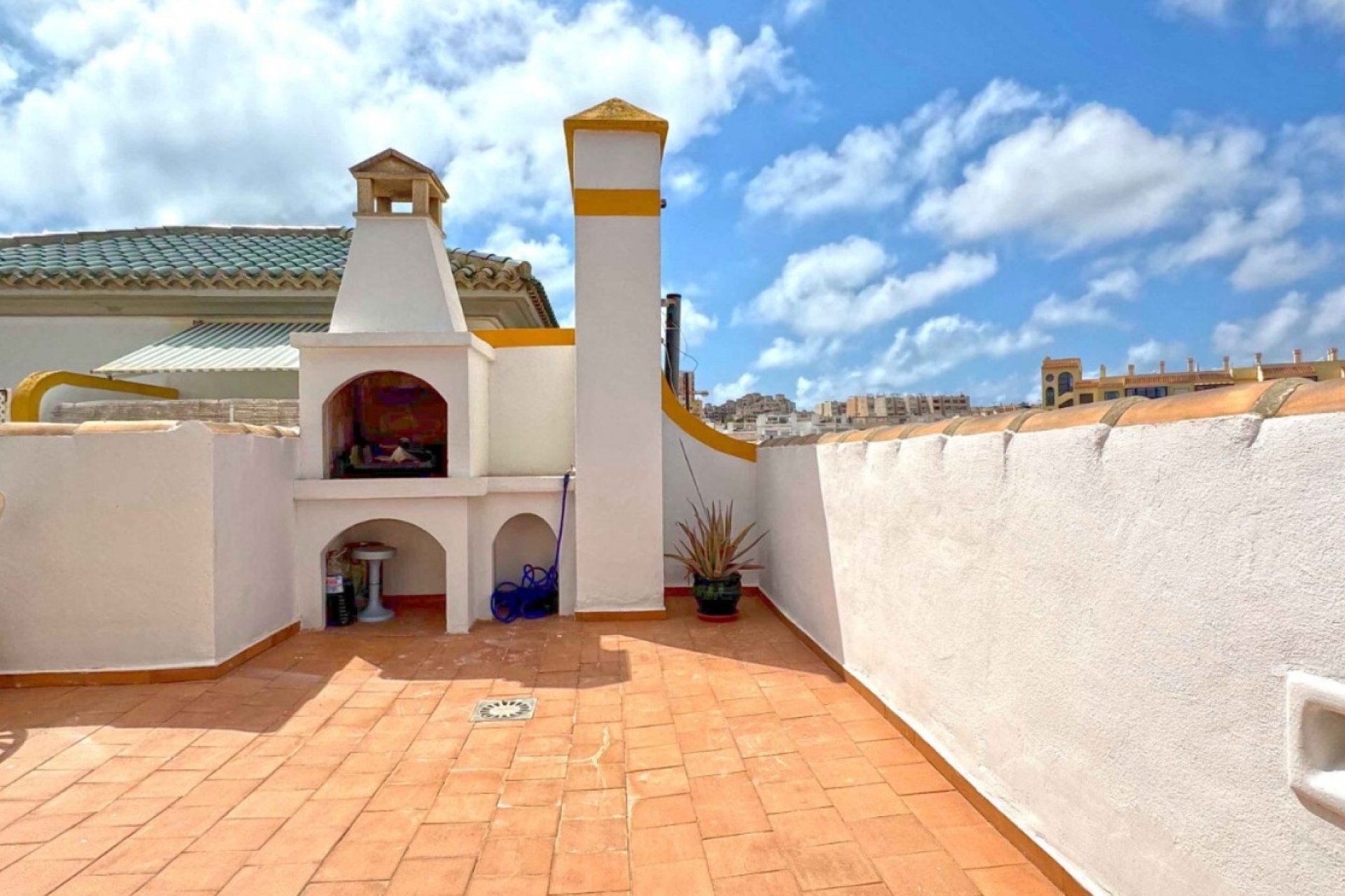 Videresalg - Tosidig - Torrevieja - Torrelamata - La Mata