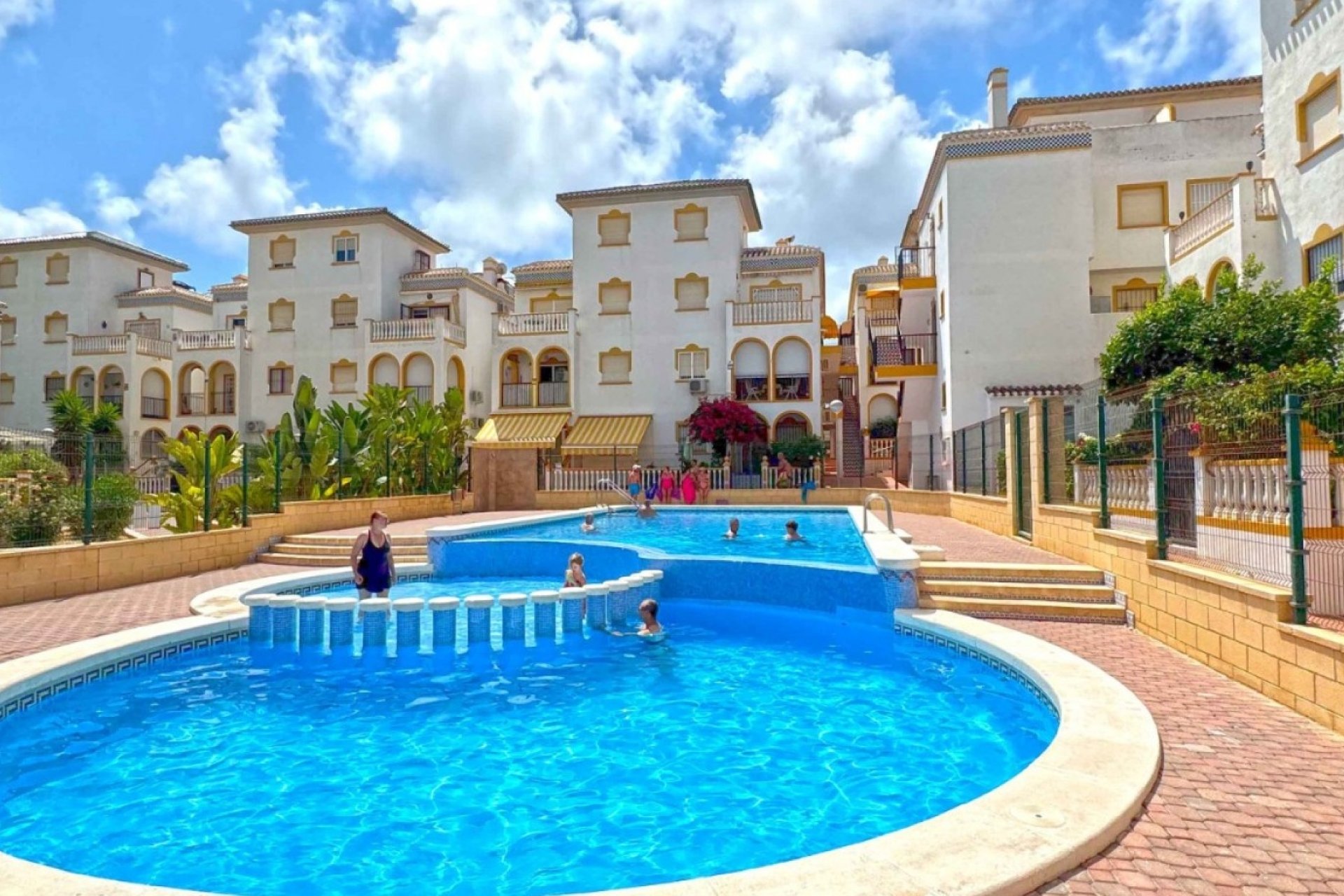 Videresalg - Tosidig - Torrevieja - Torrelamata - La Mata