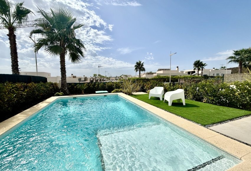 Videresalg - Villa - Algorfa - La Finca Golf