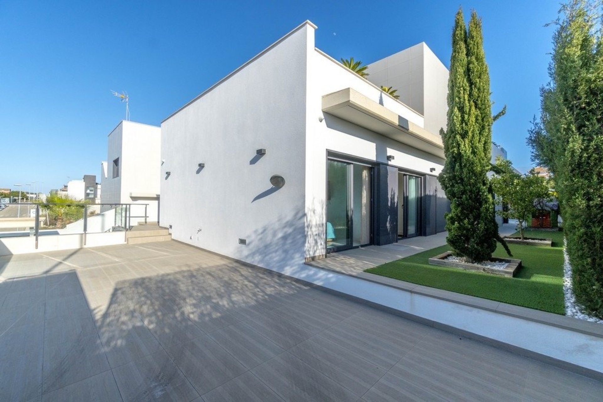 Videresalg - Villa - Orihuela Costa - Aguamarina