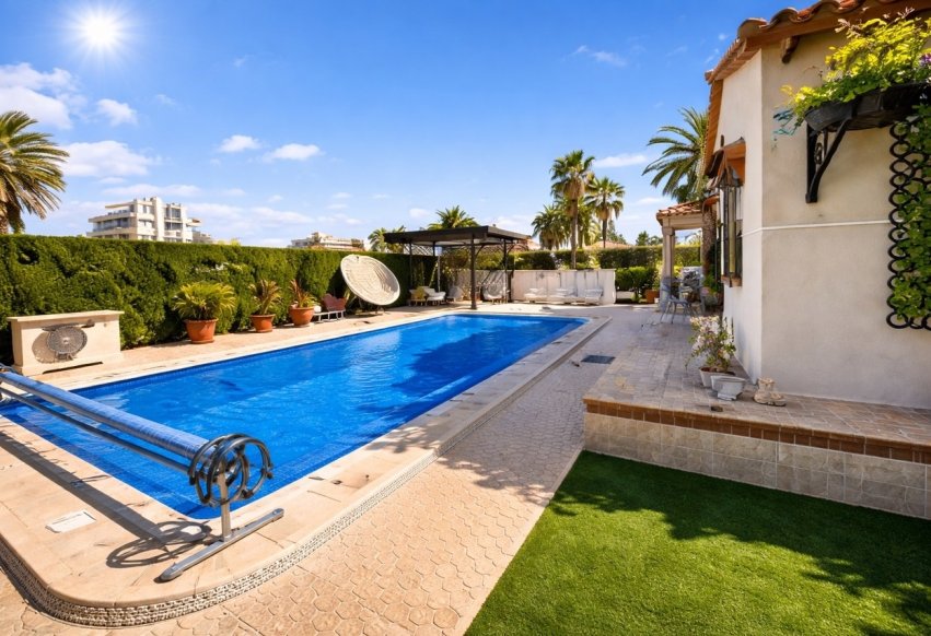 Videresalg - Villa - Orihuela Costa - Cabo Roig