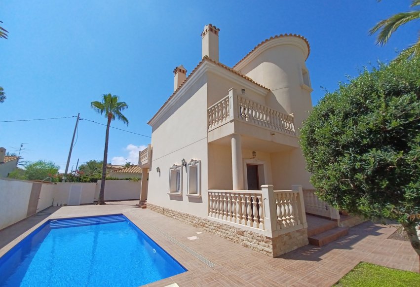 Videresalg - Villa - Orihuela Costa - Cabo Roig