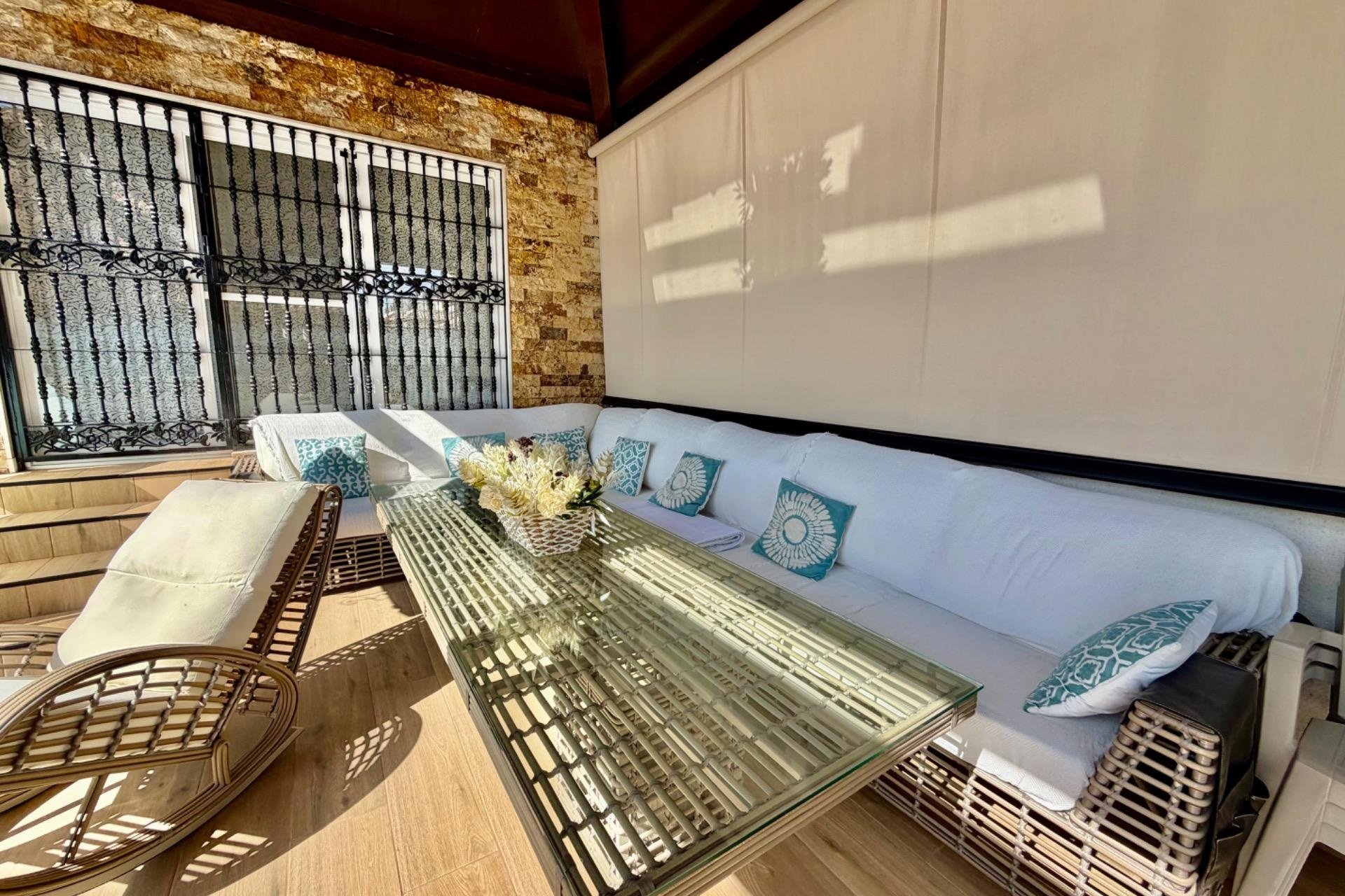 Videresalg - Villa - Orihuela Costa - La Zenia