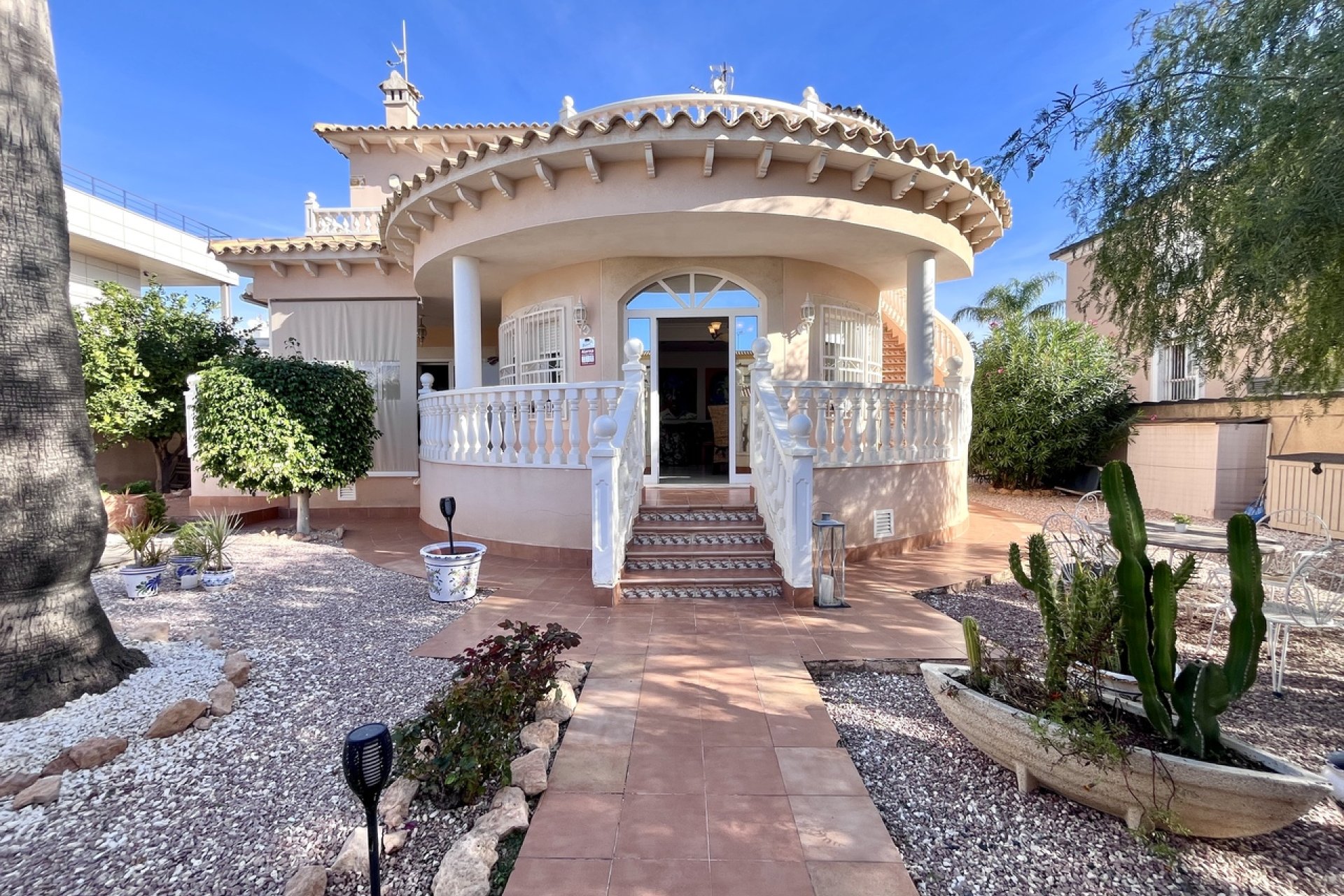 Videresalg - Villa - Orihuela Costa - La Zenia