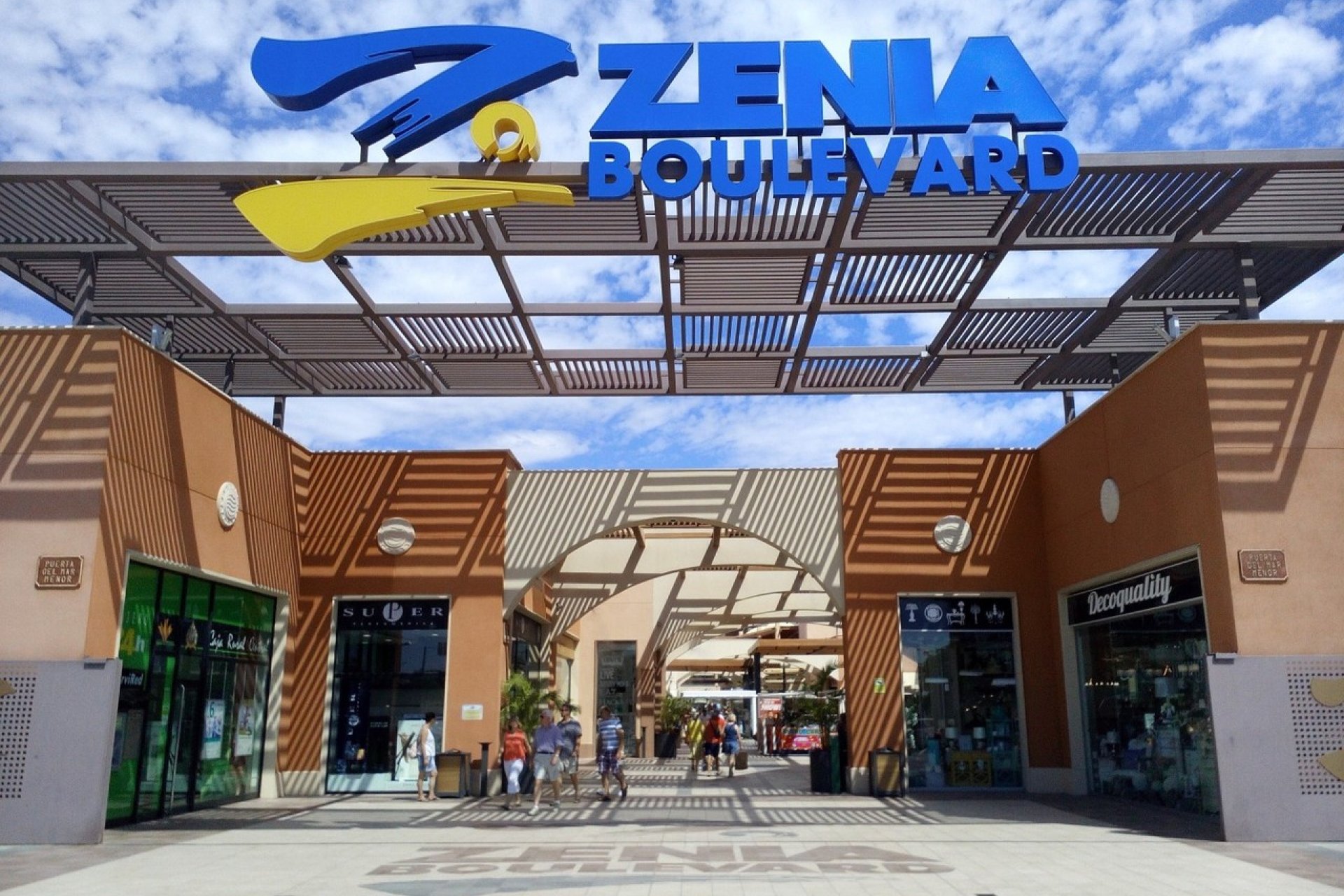 Videresalg - Villa - Orihuela Costa - Las Colinas Golf Resort