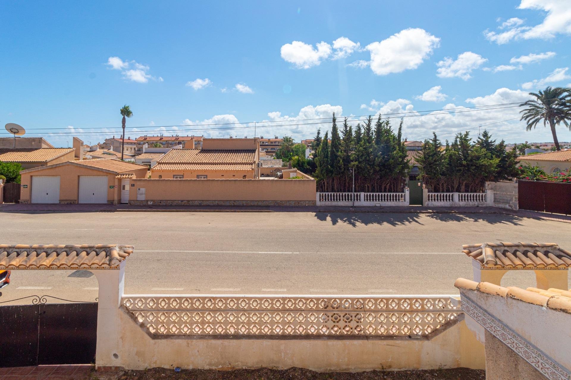 Videresalg - Villa - Orihuela Costa - Los Almendros-La Florida