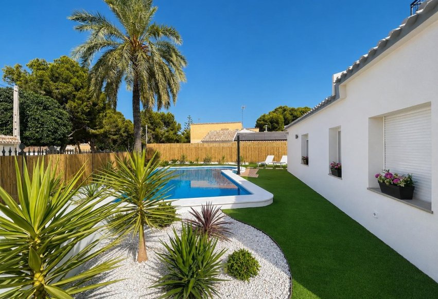Videresalg - Villa - Orihuela Costa - Punta Prima