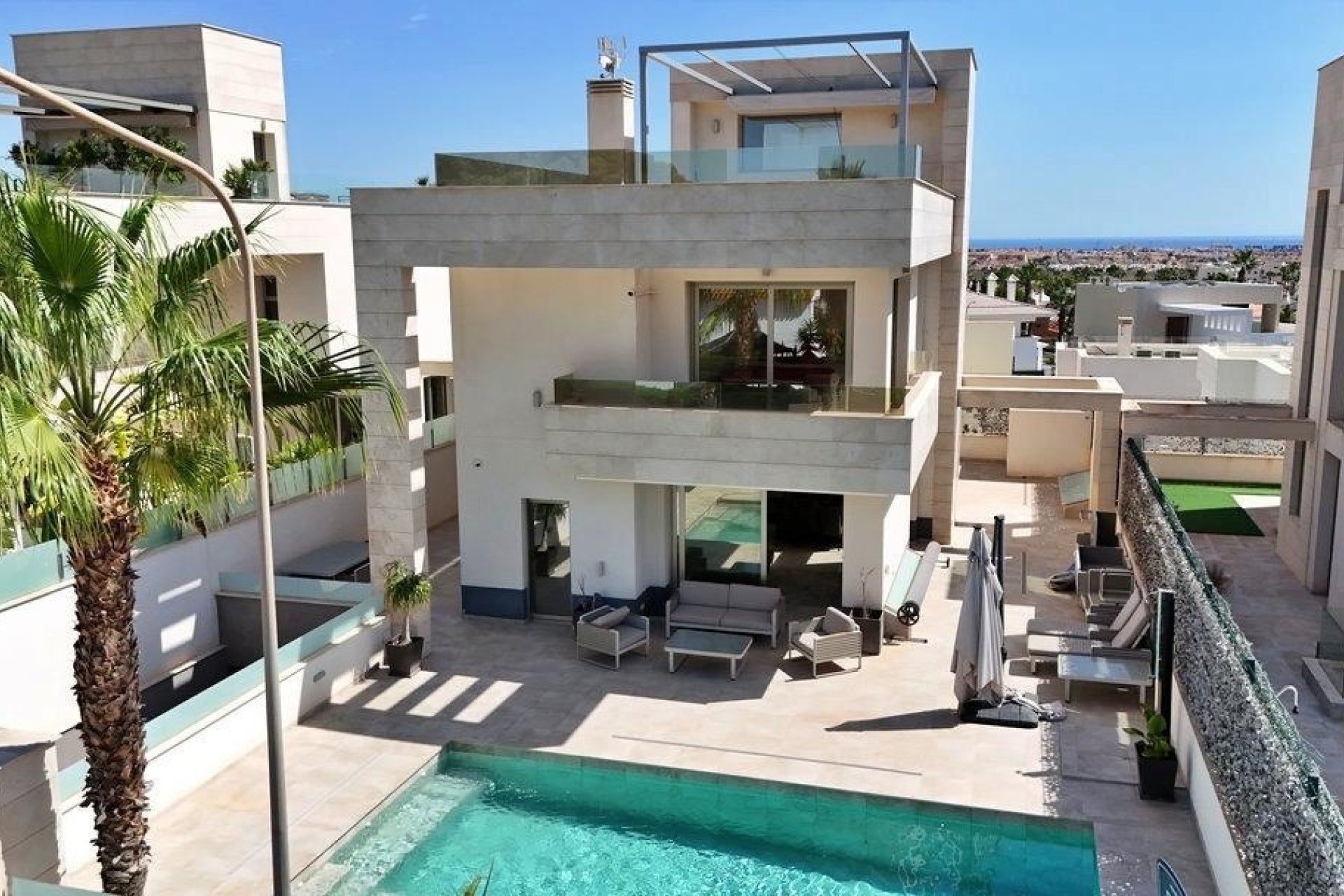 Videresalg - Villa - Orihuela Costa - Villamartín