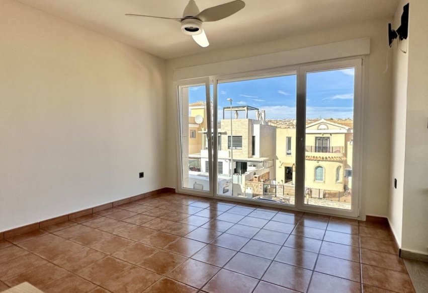 Videresalg - Villa - Orihuela Costa - Villamartín