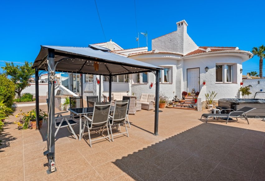 Videresalg - Villa - Rojales