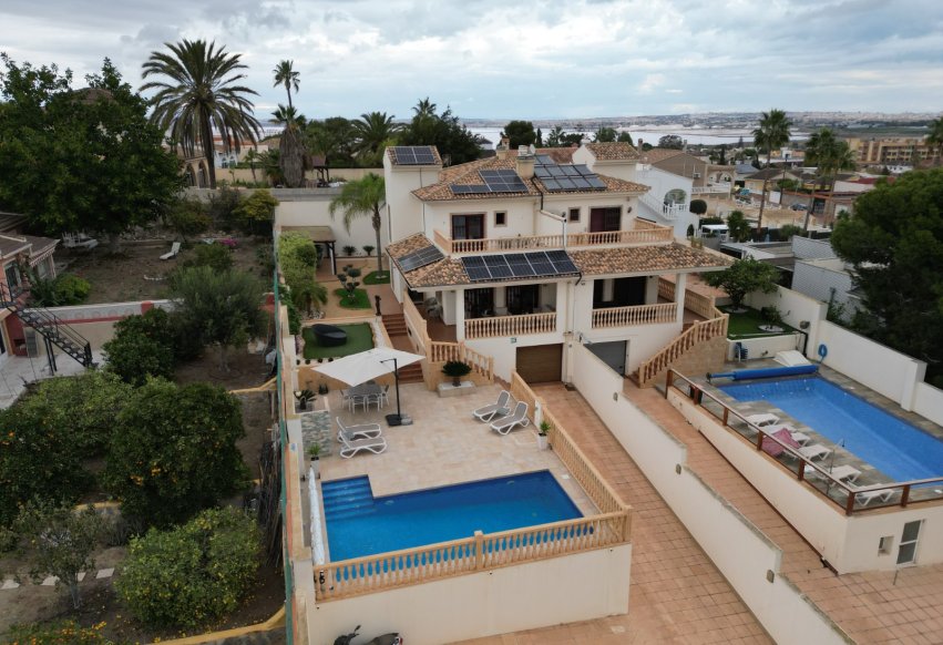 Videresalg - Villa - Torrevieja - Los Balcones