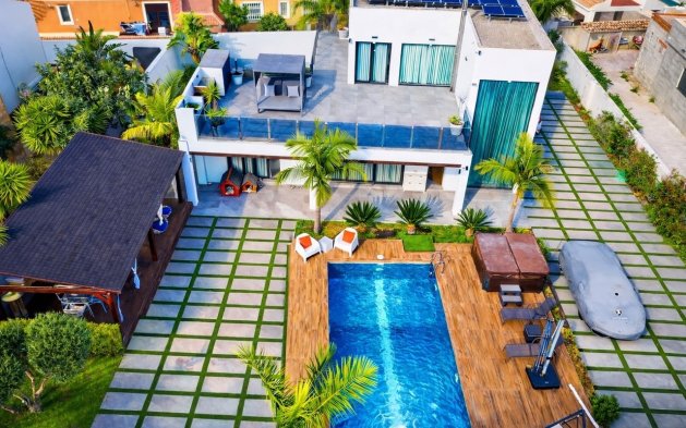 Vila - Perpardavimas - Torrevieja - Los Balcones - Los Altos