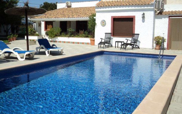 Villa - Återförsäljning - Orihuela Costa - Lomas de Cabo Roig
