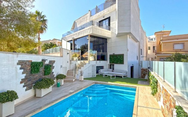 Villa - Återförsäljning - Orihuela Costa - Villamartín