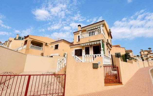 Villa - Herverkoop - Orihuela Costa - COM-21664