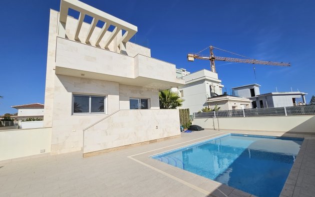 Villa - Herverkoop - Orihuela Costa - La Zenia