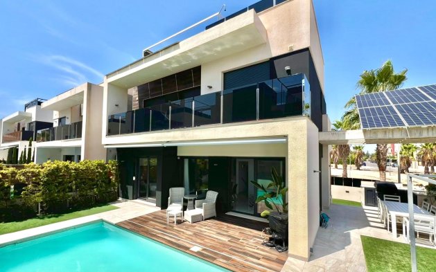 Villa - Herverkoop - Orihuela Costa - Lomas de Cabo Roig