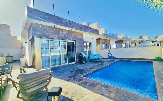 Villa - Herverkoop - Orihuela Costa - Villamartín