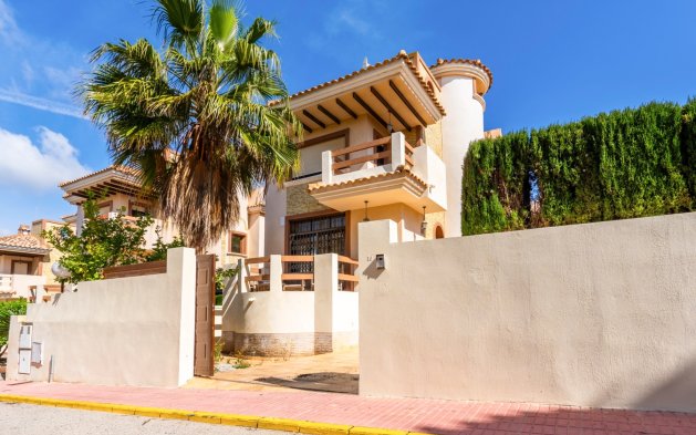 Villa - Herverkoop - Orihuela Costa - Villamartín