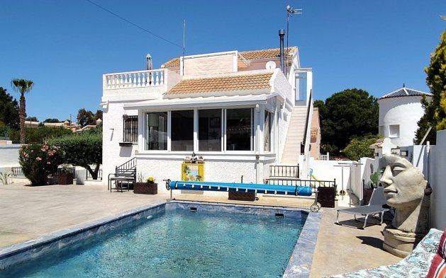 Villa - Herverkoop - Orihuela Costa - Vistabella