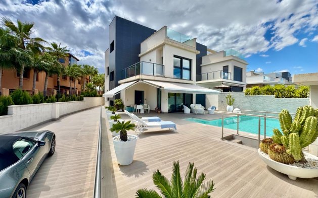 Villa - Herverkoop - San Miguel de Salinas - Bellavista