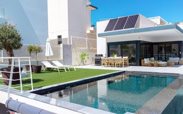 Villa - Herverkoop - San Miguel de Salinas - Bellavista